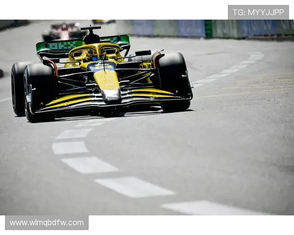 [F1]摇摇欲坠！勒克莱尔赛车前翼受损.