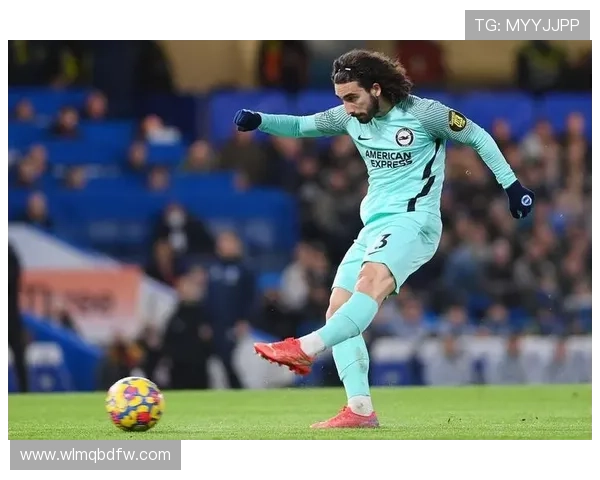 巴萨暂不计划引入库库加强防线